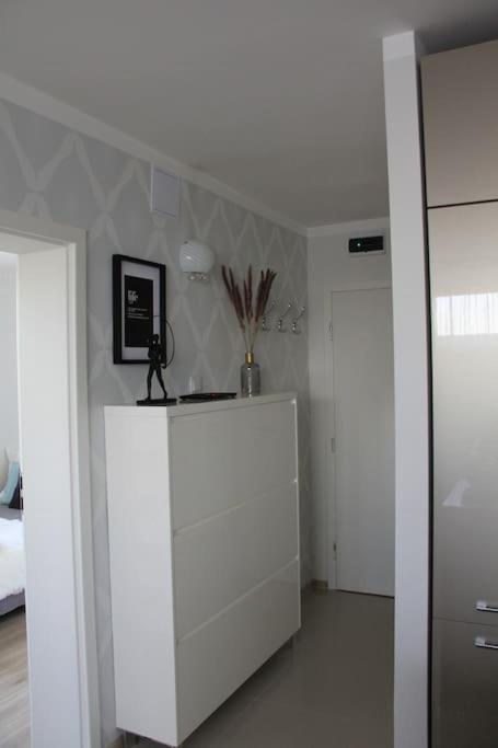 Uroczy, Jasny Apartament Oraz Bezplatny Parking! Apartment คราคูฟ ภายนอก รูปภาพ