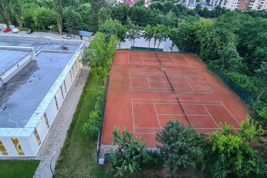Uroczy, Jasny Apartament Oraz Bezplatny Parking! Apartment คราคูฟ ภายนอก รูปภาพ